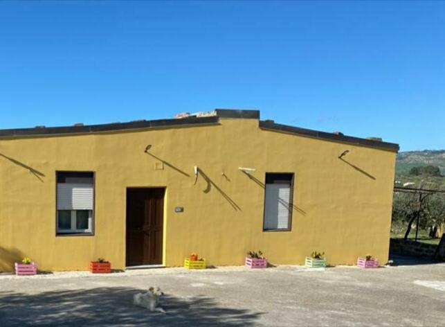Casa Vacanze Sicilia Casteltermini Eksteriør bilde
